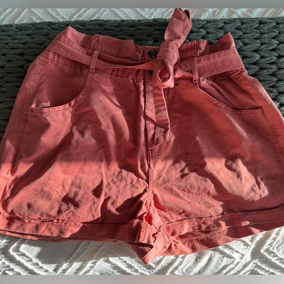 High waist paper bag shorts, color is salmon - Picture 2 of 3